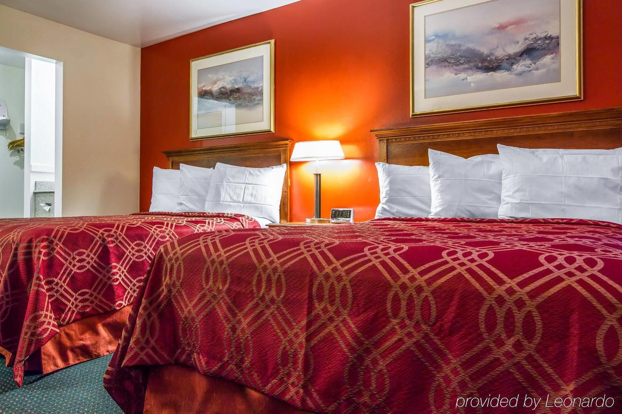 Rodeway Inn & Suites Brunswick Near Hwy 1 Extérieur photo